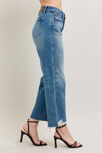 Load image into Gallery viewer, Judy Blue Wide Leg Crop