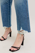 Load image into Gallery viewer, Judy Blue Wide Leg Crop