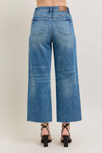 Load image into Gallery viewer, Judy Blue Wide Leg Crop