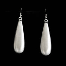 Load image into Gallery viewer, Pewter Earrings 5145