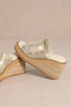Load image into Gallery viewer, Peep Toe Platform Wedge Heel
