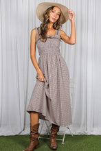 Load image into Gallery viewer, She's from Texas Midi Dress
