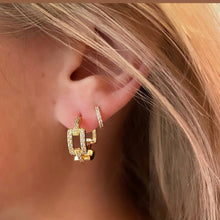 Load image into Gallery viewer, Dion Chain Link Hoops
