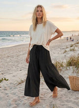 Load image into Gallery viewer, Effortless Linen Blend Pants
