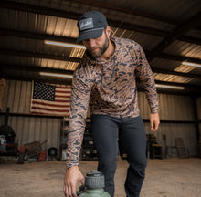 Load image into Gallery viewer, Performance Hoodie - Gauge Camo
