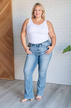 Load image into Gallery viewer, Judy Blue-Mid Rise-Jeans
