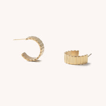 Load image into Gallery viewer, Dylan Ridged Gold Hoops
