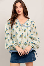 Load image into Gallery viewer, Sweet Escape Blouse
