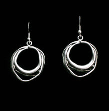 Load image into Gallery viewer, Pewter Earrings KU93
