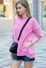 Load image into Gallery viewer, `Fleece Hi-Low Hem Pullover w/ pockets
