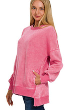 Load image into Gallery viewer, `Fleece Hi-Low Hem Pullover w/ pockets
