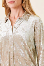 Load image into Gallery viewer, Velvet Shirt-Champagne
