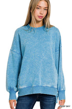 Load image into Gallery viewer, `Fleece Hi-low Sweatshirt With Pockets (Solid/Washed)
