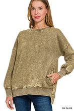 Load image into Gallery viewer, `Fleece Hi-Low Hem Pullover w/ pockets
