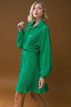 Load image into Gallery viewer, Killin&#39; It-Midi Dress-Kelly Green
