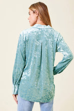 Load image into Gallery viewer, Velvet Shirt-Champagne
