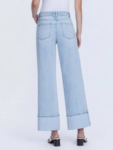 Load image into Gallery viewer, Limelight Denim Jean
