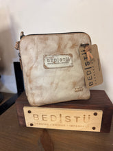 Load image into Gallery viewer, Bedstu-Ventura
