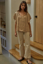Load image into Gallery viewer, Roxy Raglan Top
