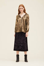 Load image into Gallery viewer, Noelle-Shine Blouse-Gold/Black
