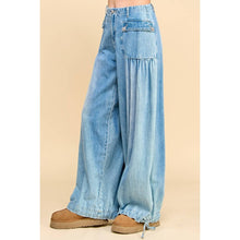 Load image into Gallery viewer, Jennie-Denim Pants
