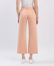 Load image into Gallery viewer, Shoreline Raw Hem Jean
