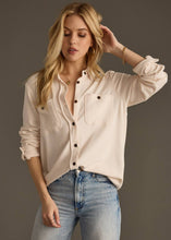 Load image into Gallery viewer, Super Soft Button Up- Ivory
