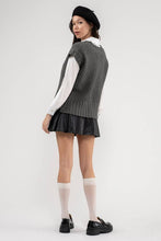 Load image into Gallery viewer, Closing Time Sweater Vest
