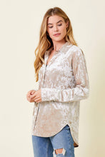 Load image into Gallery viewer, Velvet Shirt-Champagne
