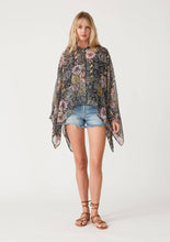 Load image into Gallery viewer, Summer Love Blouse
