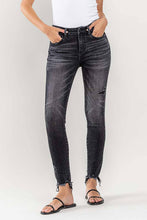 Load image into Gallery viewer, Well Made-Crop Skinny Jean
